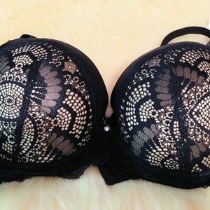 Lingerie Bra Room Women's Black/Gold Underwire Lace Bra 38D NWT
